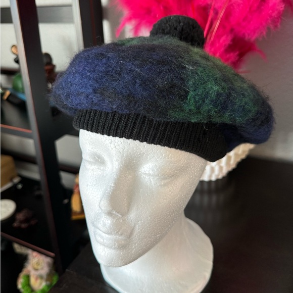 Wool Scottish Tartan Hat - Picture 7 of 10